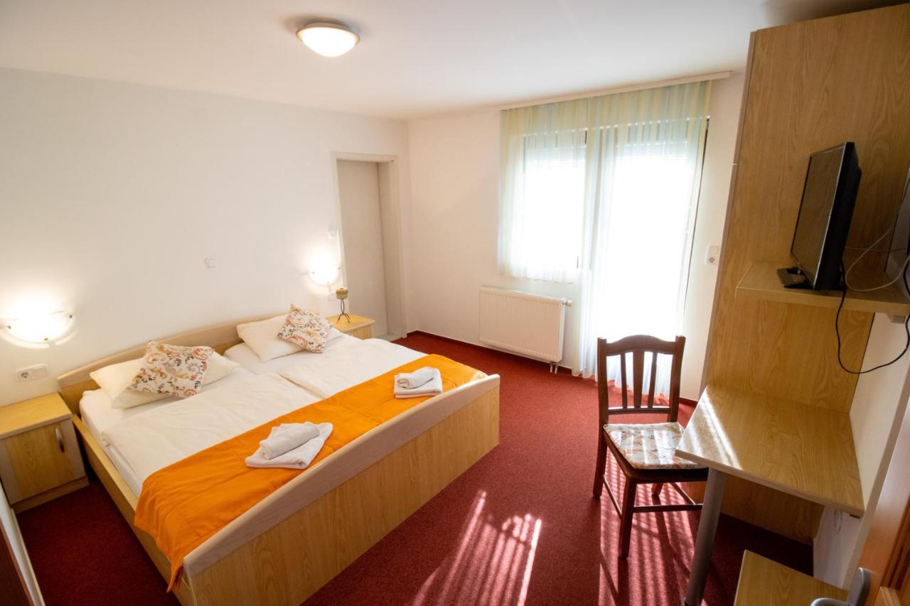 Rooms Cvitar - Center Kranjska Gora Εξωτερικό φωτογραφία